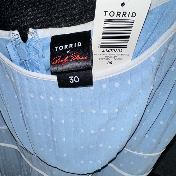 Marilyn Monroe Pleated Tiered Dress 30W - Picture 4 of 4